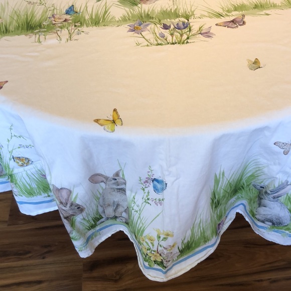 Williams Sonoma Floral Meadow 90” Round Tablecloth - Picture 5 of 6